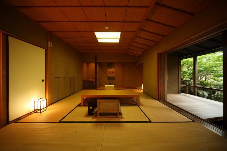 離れ家「紅塵庵」・聴水（ていすい）のお部屋