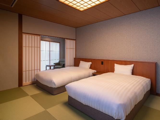 和洋室：ツイン＋8畳　「翠峰（すいほう）」のお部屋