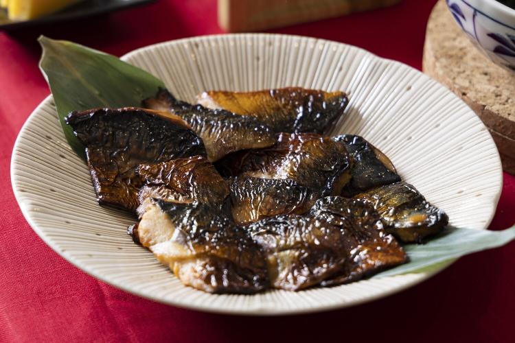 【朝食】和総菜コーナー(焼き魚一例)
