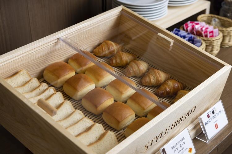 【朝食】パンコーナー
