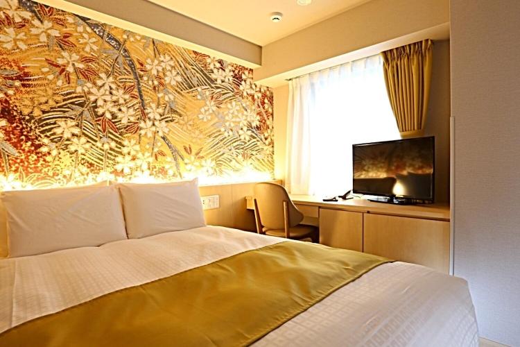 ダブル(15平米) 140センチの幅広ベッドで快適な睡眠を♪