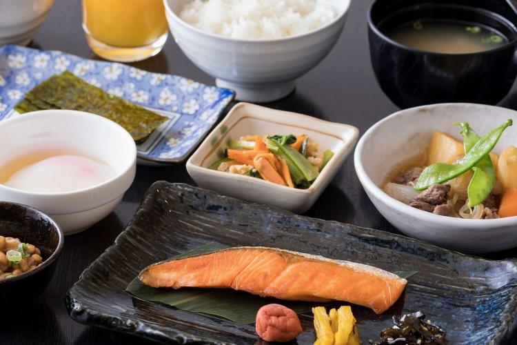 【料理】朝食イメージ（定食スタイル_和食）