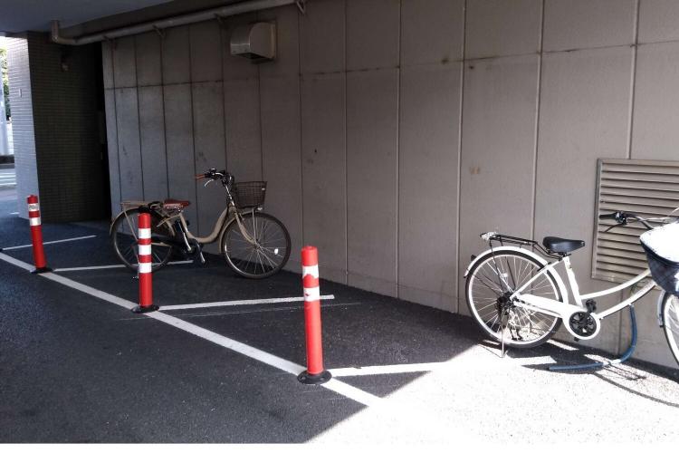 ホテル第１駐車場の駐輪スペース
