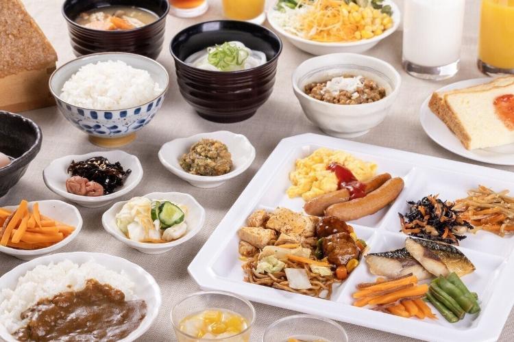 【朝食】盛り付け一例