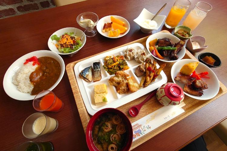 朝食