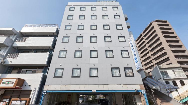 イーストパーク栗林 外観２