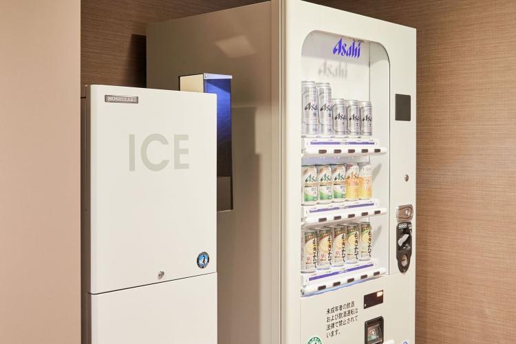 自動販売機＆製氷機※QR決済可能
