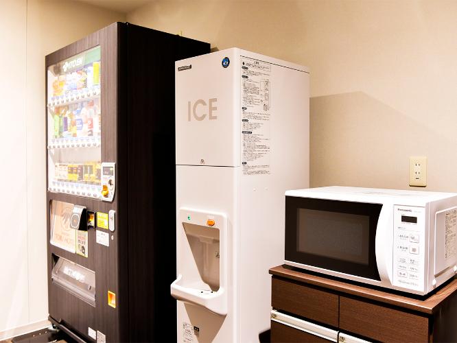 自動販売機、製氷機、電子レンジは各階にご用意しております。