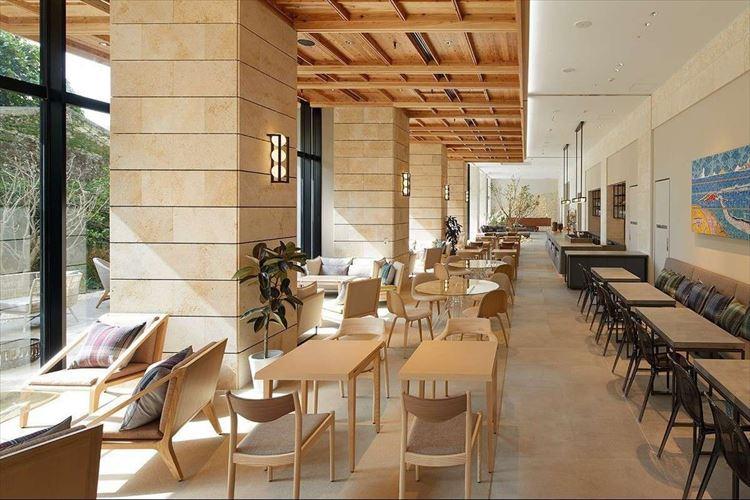 CAFE STRATA