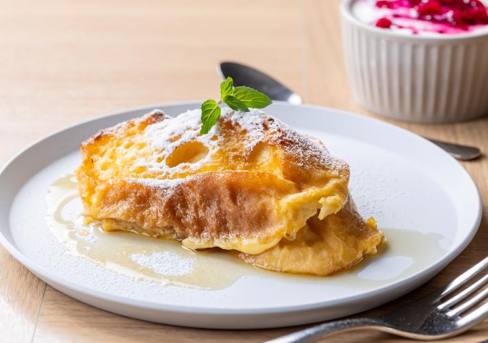 フレンチトーストはお好みのトッピングで