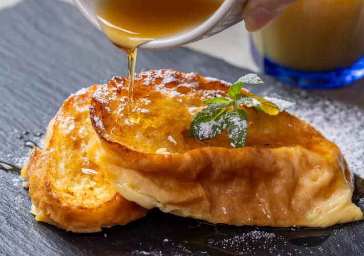 大人気の焼きたてフレンチトースト