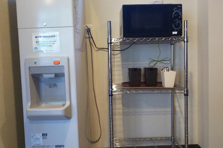 ◆ビズコート棟１Fに製氷機と電子レンジがございます