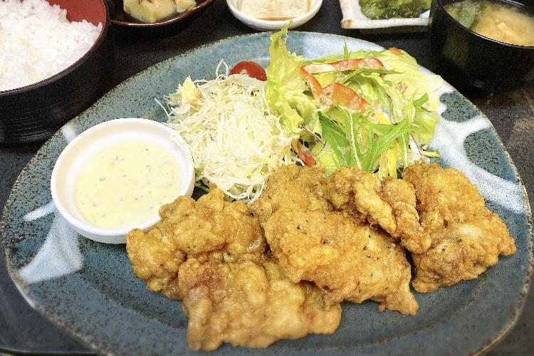 夕食：チキン南蛮定食【18：00～21：30/日曜・祝定休日】