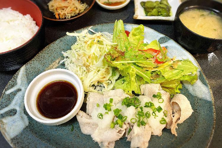 夕食：おろしポン酢定食【18：00～21：30/日曜・祝定休日】