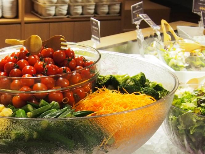 新鮮な近郊野菜がたっぷりとお楽しみいただけます