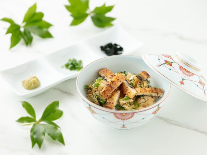 【エスパシオフロア専用ラウンジ】朝食　イメージ。朝食には「なごやめし」として知られる一色産の鰻まぶしもご賞味いただけます