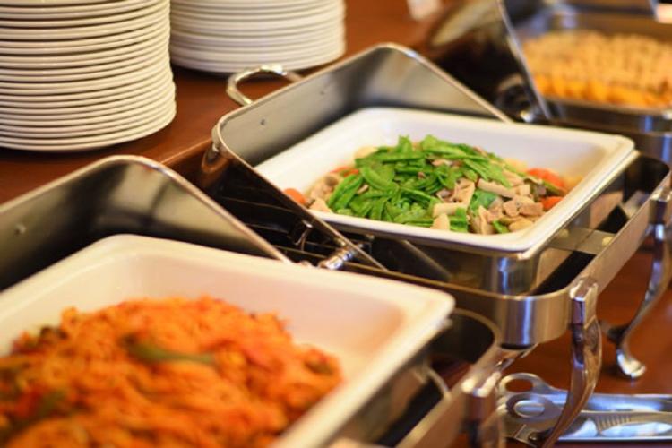 朝食バイキング