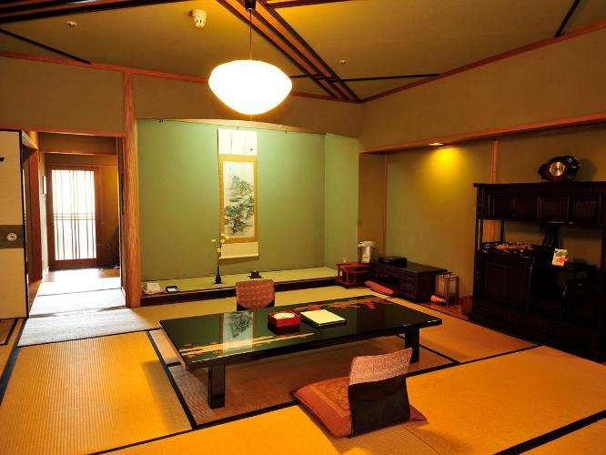 和室（12.5畳＋広縁付き）　