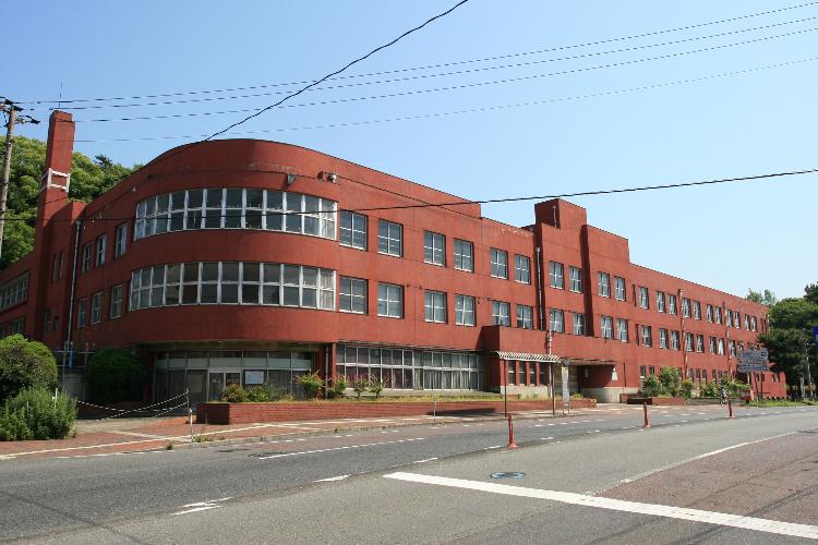 ★すずさんが歩いた道（旧海軍下士官兵集会所）