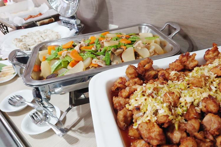大好評の朝食バイキングです♪