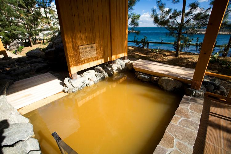 【くにうみの湯】 自家源泉の古茂江温泉（午前：男性用、午後：女性用）
