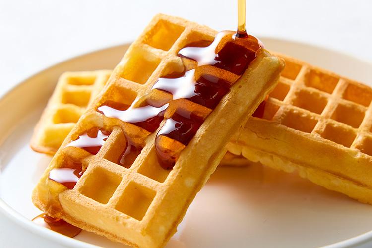 満足感たっぷりのブリュッセルワッフル!温めて、色々なフレーバーでお楽しみください。