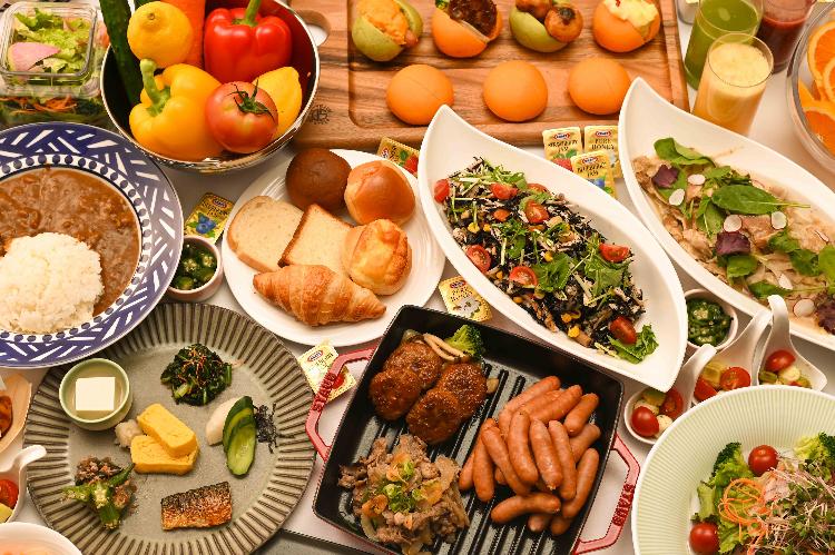 洋食派、和食派どちらの方もご満足頂ける料理長こだわりの和洋食のバイキングになっております。