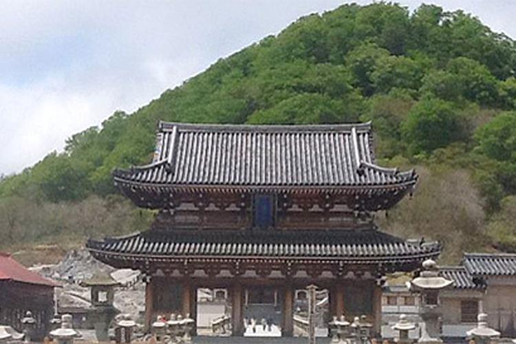 【恐山菩提寺】当館より車で30分！三大霊場の一つに数えられる有名な観光パワースポットです。