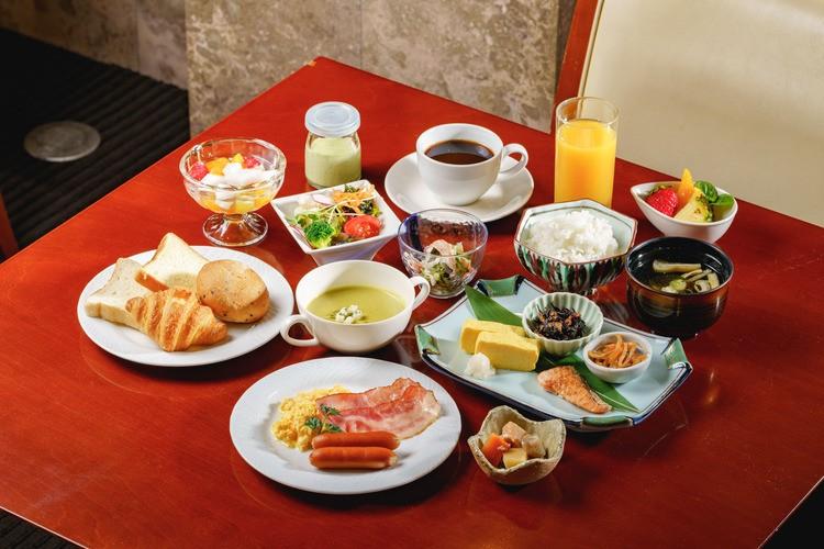 朝食バイキング料理イメージ