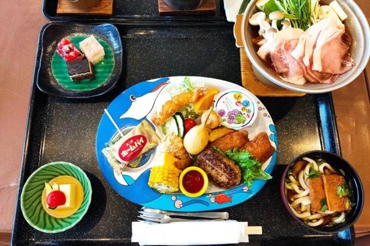 お子様膳（お子様プレート）／イメージです。料金大人の50％、または幼児食事のみの場合。