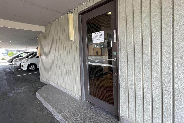 別館　入口