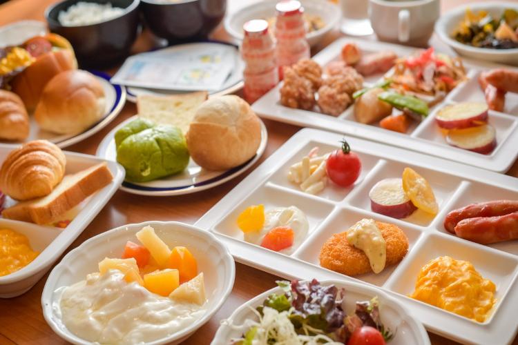 朝食