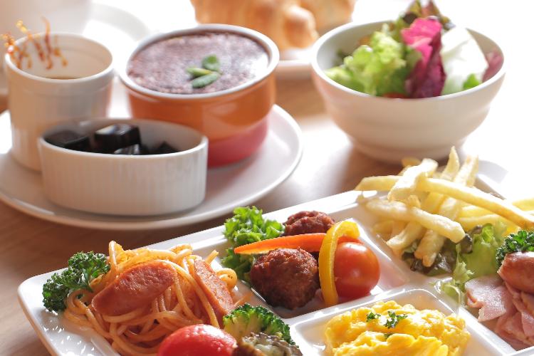 朝食　撮影：GR