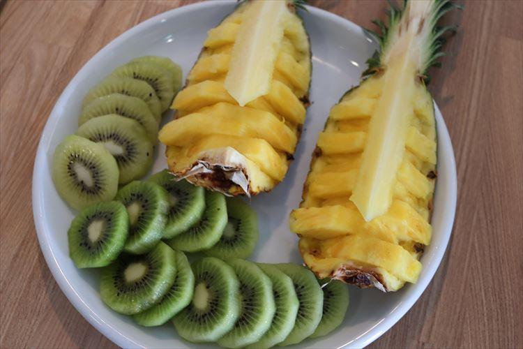 【朝食】宮古島食材を使った和洋の日替わりメニューをご用意。