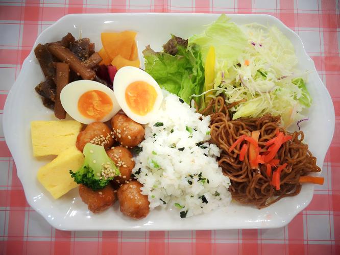 無料朝食バイキング