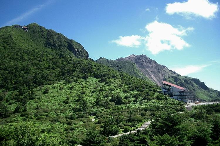 雲仙仁田峠と平成新山