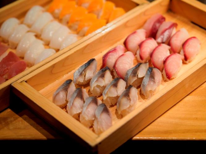 夕食一例　お寿司