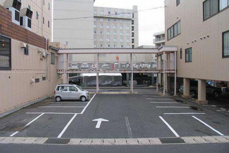 【駐車場】料金800円★敷地内駐車場30台到着順★満車時は近隣の有料駐車場をご案内しております。