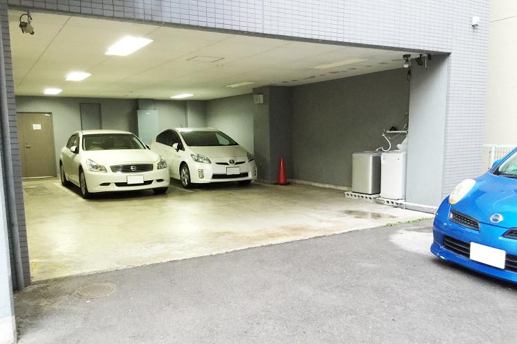 予約制敷地内駐車場（有料）