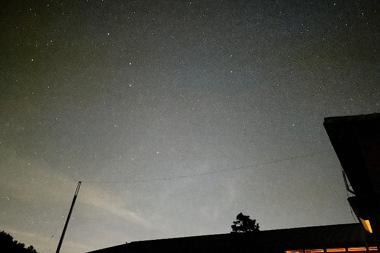 山荘と星空
