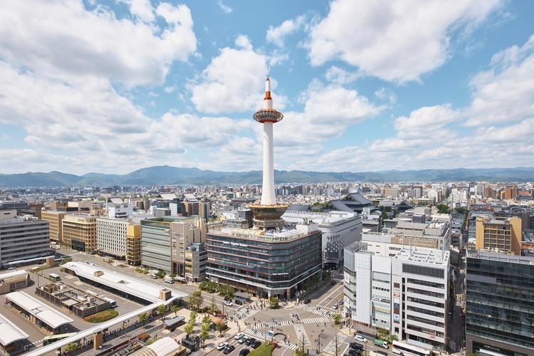 京都のランドマーク「ニデック京都タワー」