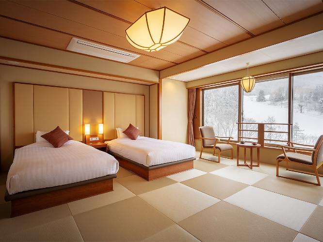 【南館洋室】一例／2021年12月オープン！ベッドはセミダブル、床は足裏に心地良い、和モダンな琉球畳を使用