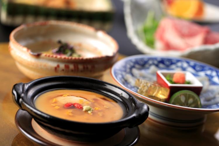 冬の季節会席イメージ：山口で揃う上質な冬の味覚をご用意いたしました。食を通じてゆっくりと冬の休日をお愉しみくださいませ。