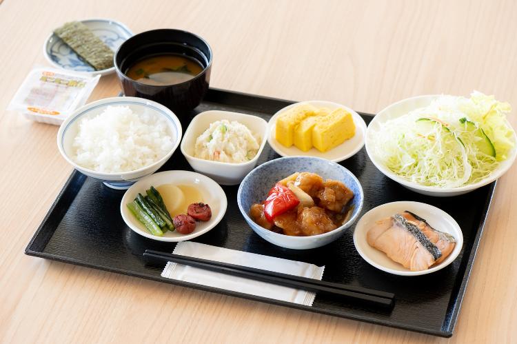 朝食和食例
