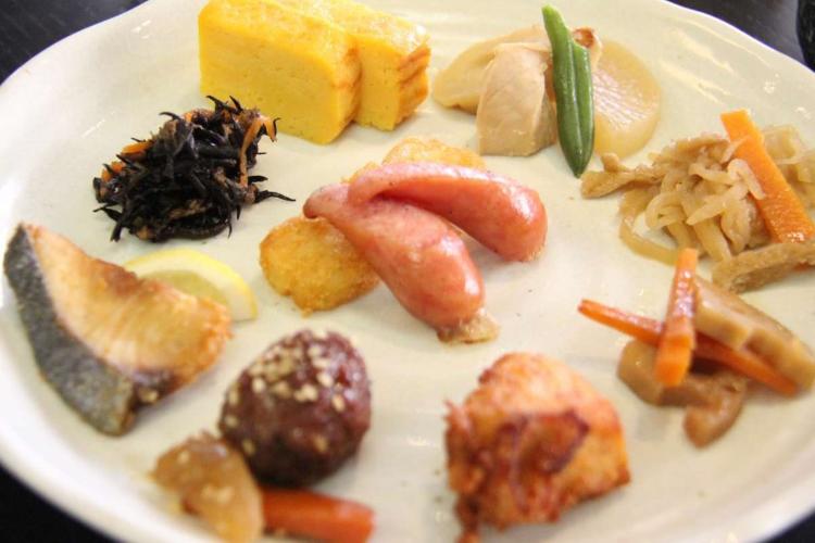 【朝食】　撮影：GR