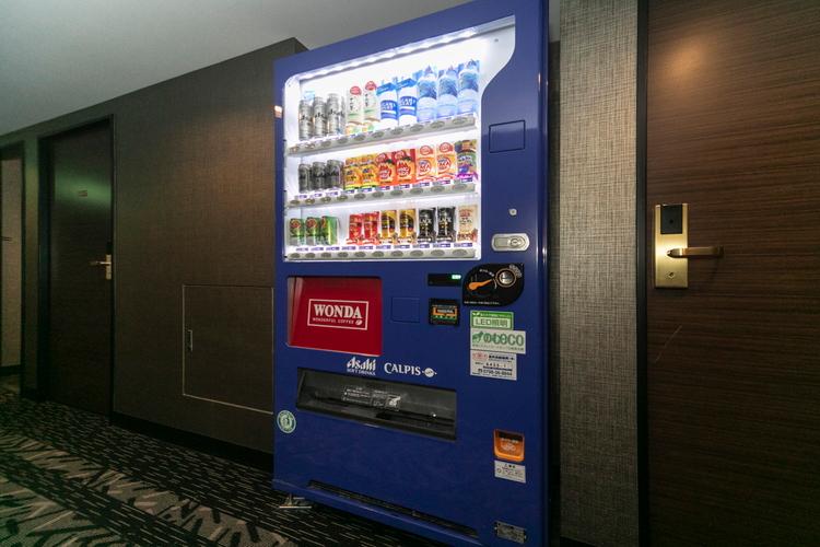 自動販売機：1階と6階と11階にご準備しております。