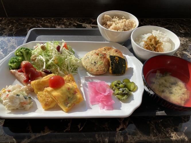 朝食一例