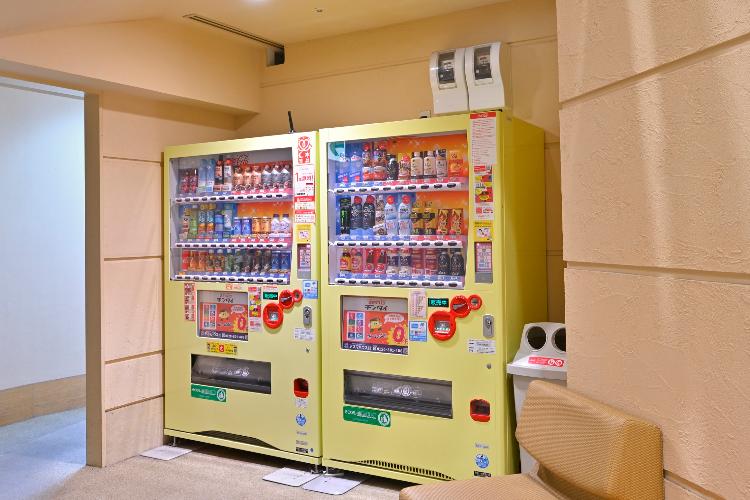 １Ｆ自動販売機