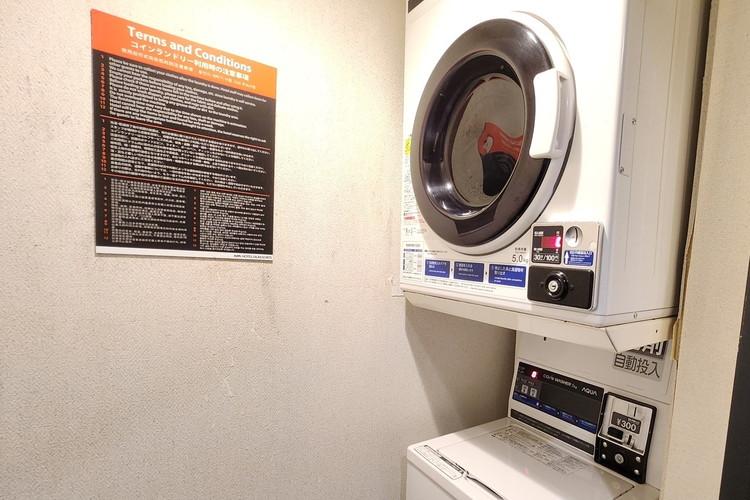コインランドリーは別館1階にあります