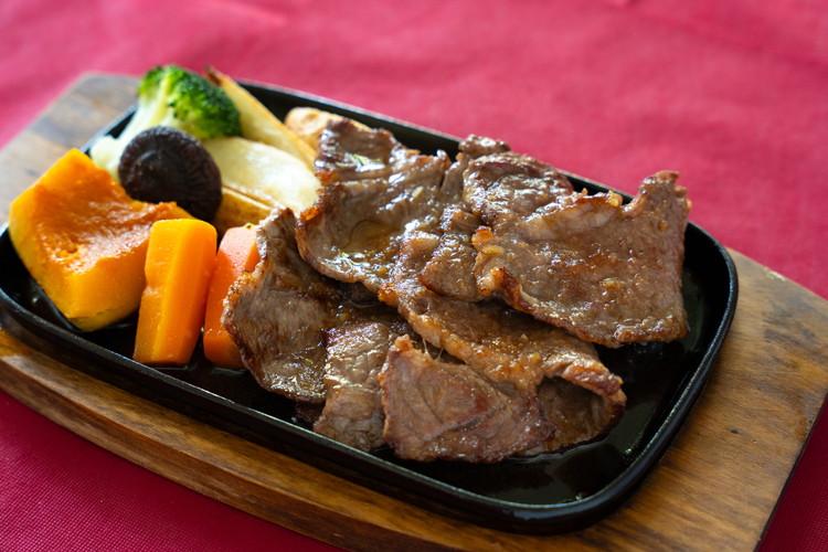 和牛肉の鉄板焼き